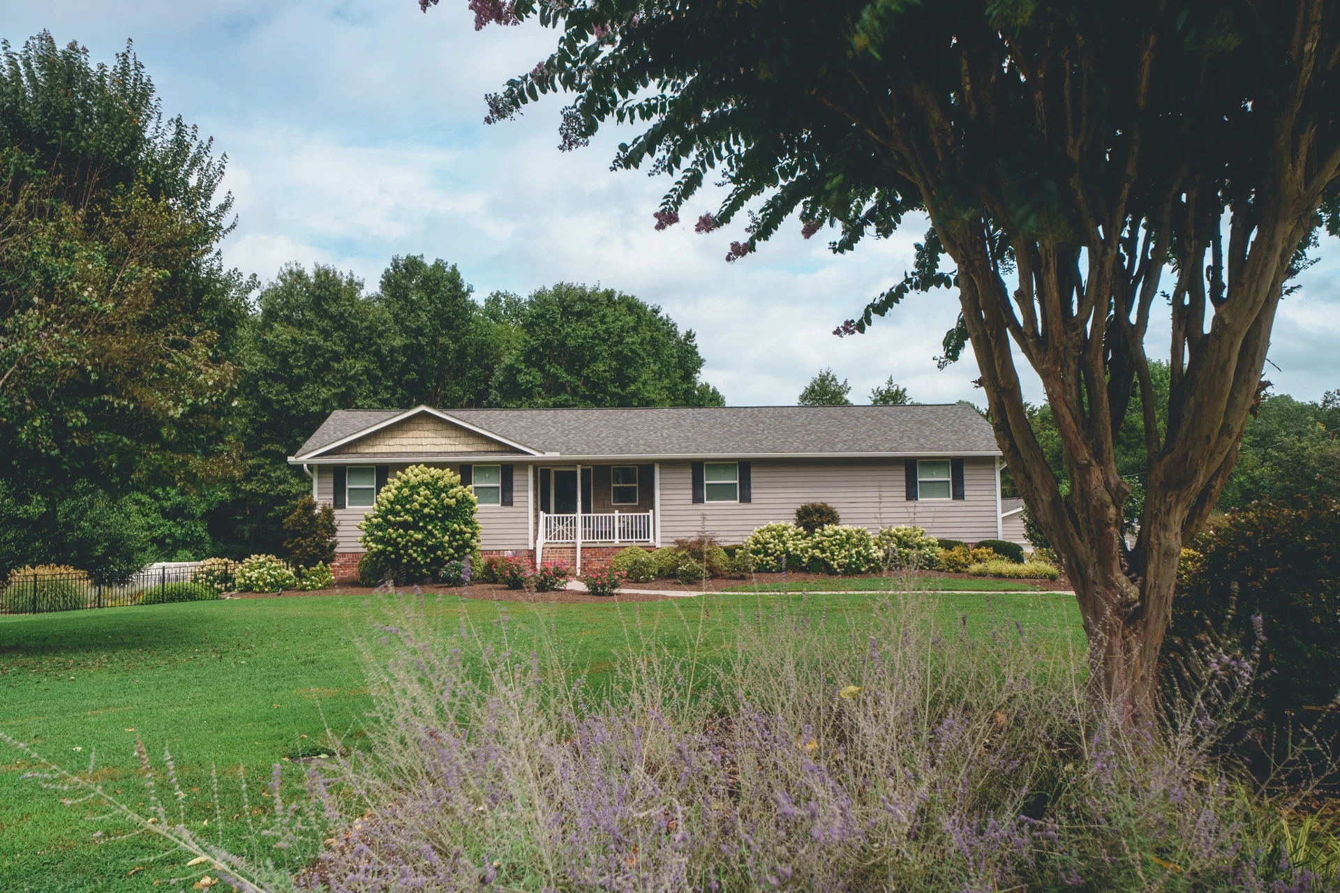 (PP) Service Page - HERO - RHP03129-HDR