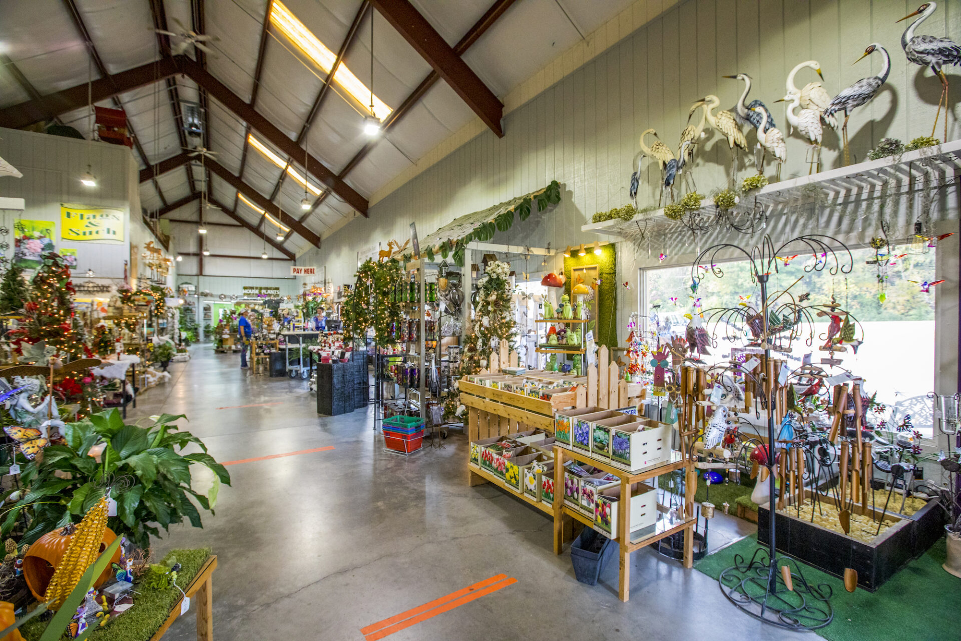 Souvenir garden shops